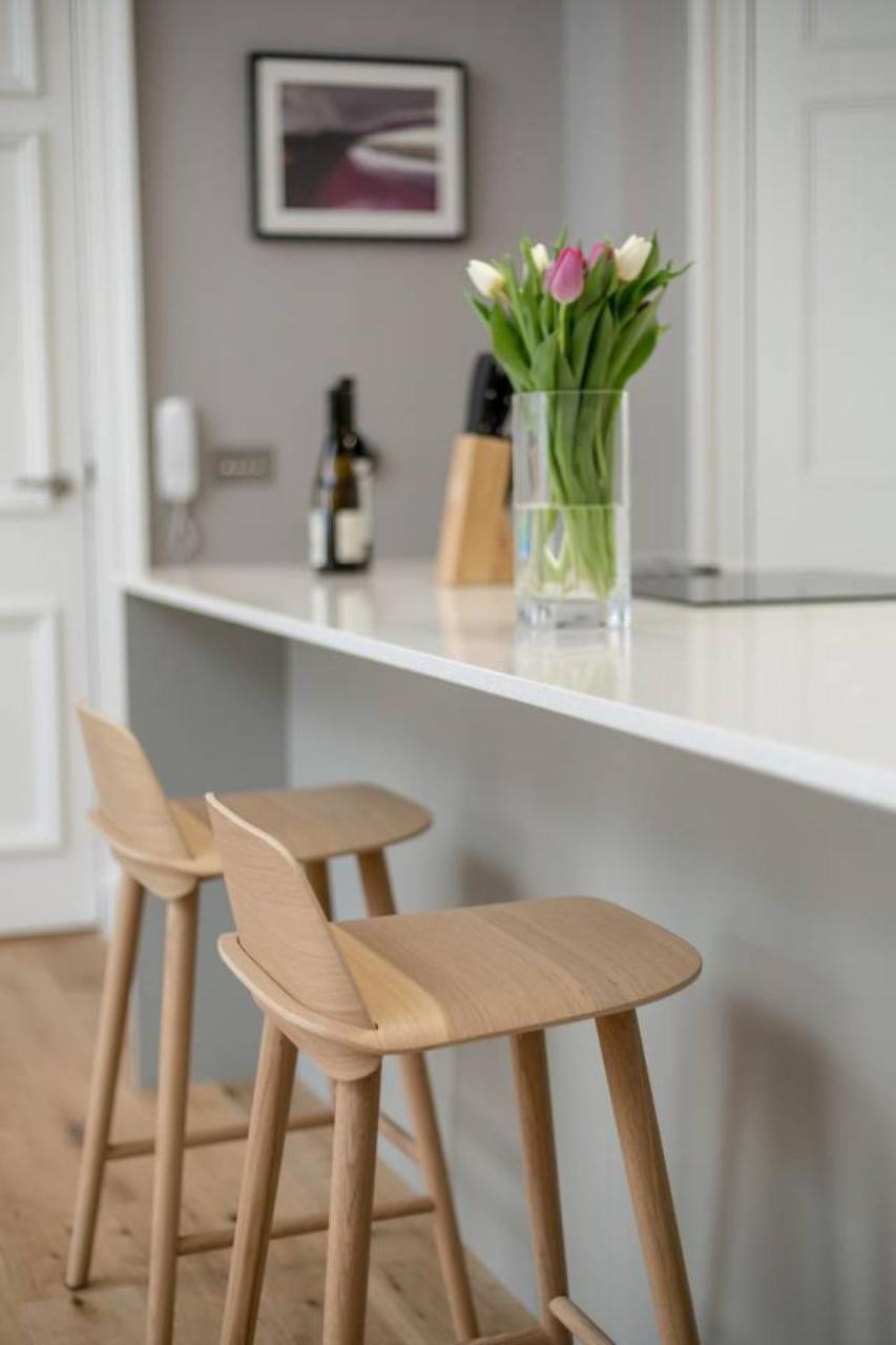 Joivy Spacious And Bright 1bed Apt, Short Walk From Princes Street Appartement EDI