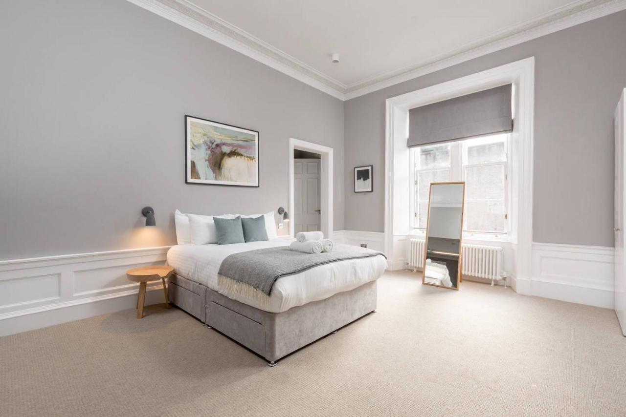 Joivy Spacious And Bright 1bed Apt, Short Walk From Princes Street Appartement *